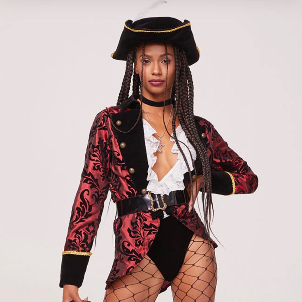 Yandy Grand Pirate Captain Costume